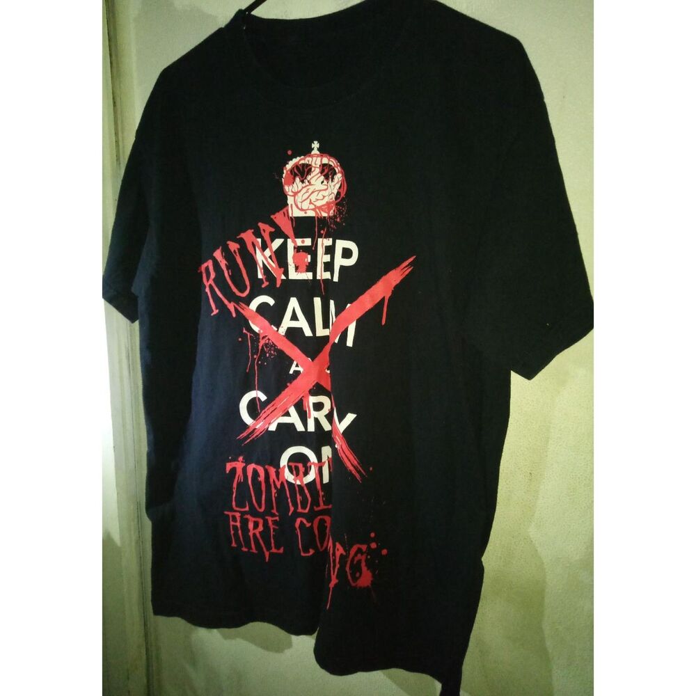 Unisex Black T-Shirt Run Zombies Are Coming size L ...(B3)